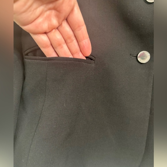 TAHARI Arthur S. Levine Notch Collar Black Blazer - Picture 2 of 6